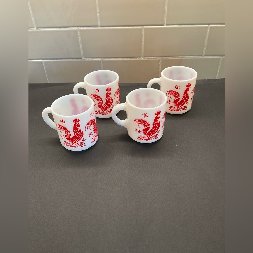 Vintage Hazel Atlas 60’s milk glass Rooster Design Mugs - Set of 4